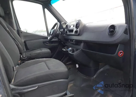 2019 Mercedes-Benz Sprinter 2500 High Roof V6 z USA, uszkodzony, nr VIN WD4PF1CD0KP152555